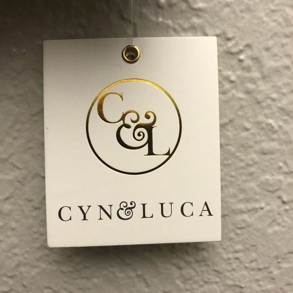 Cyn & Luca‎ NWT Women’s Black & White Swim Top Medium - Picture 3 of 5